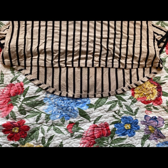 Classic Tee - Picture 3 of 4